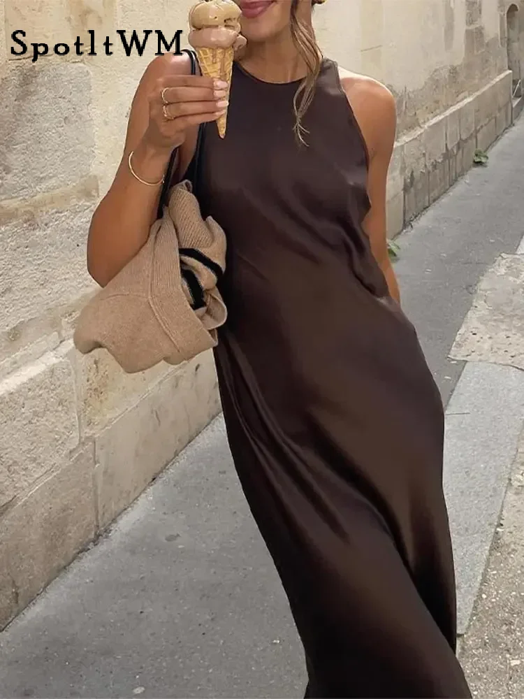 Elegant Solid Satin Fit Maxi Dress For Women Fashion O-collar Sleeveless High Waist Thin Dresses Summer 2024 Female Street Robes
Elegant Solid Satin Fit Maxi Dress For Women Fashion O-collar Sleeveless High Waist Thin Dresses Summer 2024 Female Street Robes