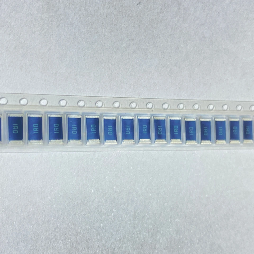 500 шт./лот 2512 1Ω 1R 1 Ом, маркировка 1R0 ±5% 1R00 ±1% 1W 200V, SMD-резистор, толстопленочный резистор, 6432 6.4*3.2 мм
500 шт./лот 2512 1Ω 1R 1 Ом, маркировка 1R0 ±5% 1R00 ±1% 1W 200V, SMD-резистор, толстопленочный резистор, 6432 6.4*3.2 мм