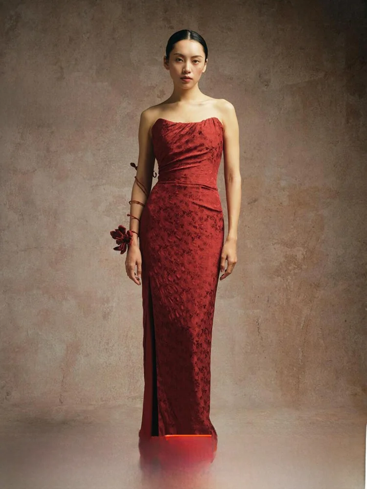 New Chinese Style Wedding Dress Red Tube Top Morning Robe Ceremony Dress Engagement Party Banquet Improved Version Return Hom...
New Chinese Style Wedding Dress Red Tube Top Morning Robe Ceremony Dress Engagement Party Banquet Improved Version Return Hom...