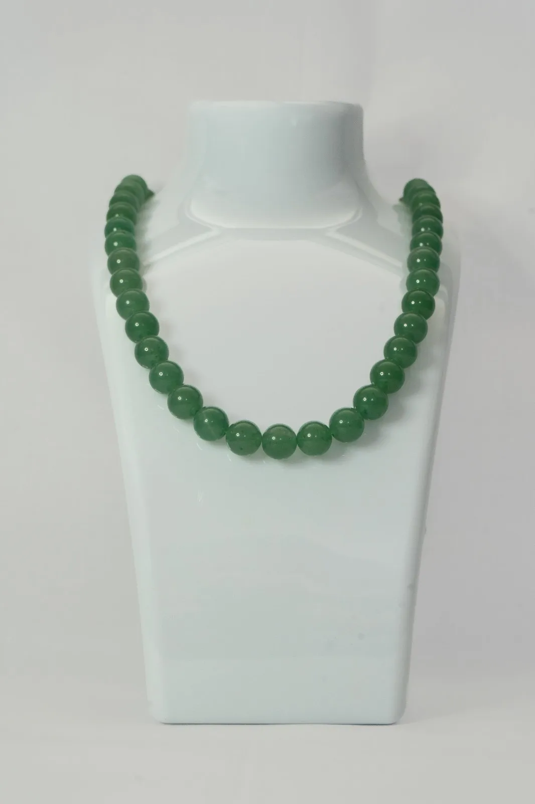 AAA STUNNING Hetian Green Jade Necklace -with Golden Era's GUARANTEE of Authenticity
AAA STUNNING Hetian Green Jade Necklace -with Golden Era's GUARANTEE of Authenticity