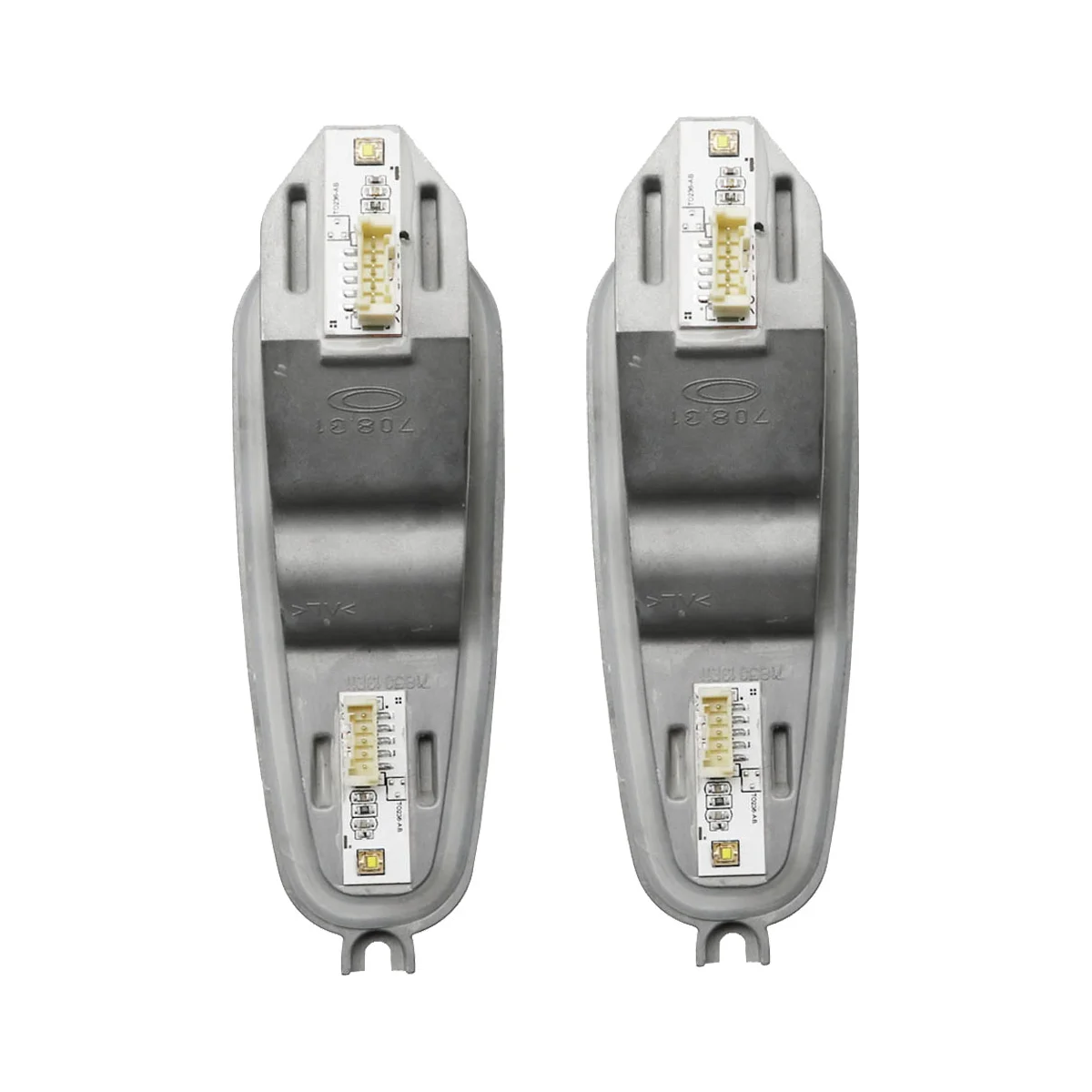 2Pcs 8U0941475A LED Module Headlight Control Unit for Audi Q3 2012-2015 DRL Daytime Running Light Source with Heat Sink
2Pcs 8U0941475A LED Module Headlight Control Unit for Audi Q3 2012-2015 DRL Daytime Running Light Source with Heat Sink