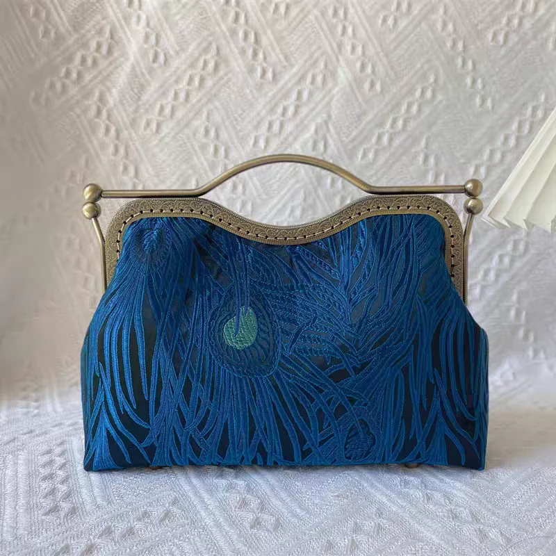 Vintage Peacock Feather Pattern Women Bag Metal Top Handle Style Bags Women's Handbags Women Crossbody Chain Strap Bag
Vintage Peacock Feather Pattern Women Bag Metal Top Handle Style Bags Women's Handbags Women Crossbody Chain Strap Bag