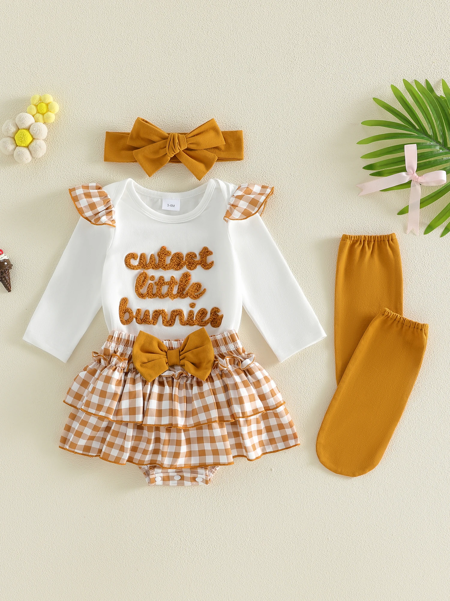 Adorable Baby Girls Floral Print Sleeveless Romper with Matching Bow Headband and Ruffled Shorts Set for Summer Fun
Adorable Baby Girls Floral Print Sleeveless Romper with Matching Bow Headband and Ruffled Shorts Set for Summer Fun