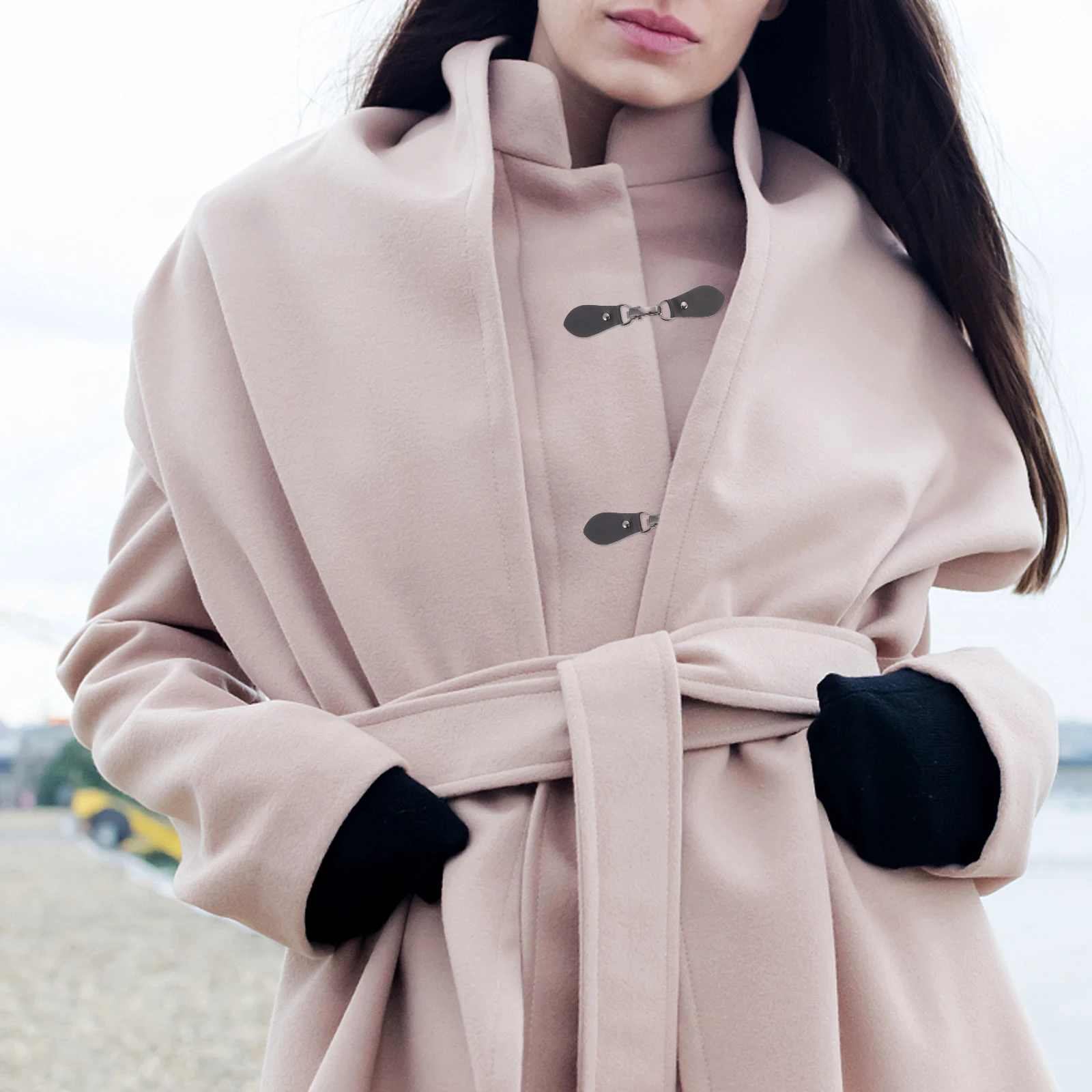 Buckle Metal Hook Clothing Accessories Durable Rustproof Sweater Clasp Cardigan Clips Overcoat Buckles Fashion Coat Hook
Buckle Metal Hook Clothing Accessories Durable Rustproof Sweater Clasp Cardigan Clips Overcoat Buckles Fashion Coat Hook