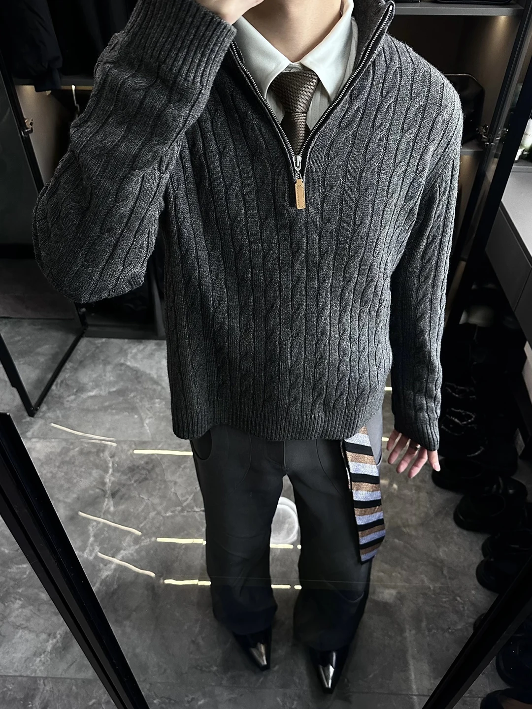 Briti Sle f Zipper Linen Pattern Knitwear Men's Autumn Winter Faionable f High Collar Base Layer irt
Briti Sle f Zipper Linen Pattern Knitwear Men's Autumn Winter Faionable f High Collar Base Layer irt