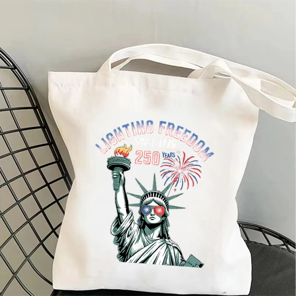 250 Years Of Freedom Tote Bag Shield American Flag Canvas Shoulder Bag Patriotic Gift 1776 2026 Independence Day Souvenir
250 Years Of Freedom Tote Bag Shield American Flag Canvas Shoulder Bag Patriotic Gift 1776 2026 Independence Day Souvenir
