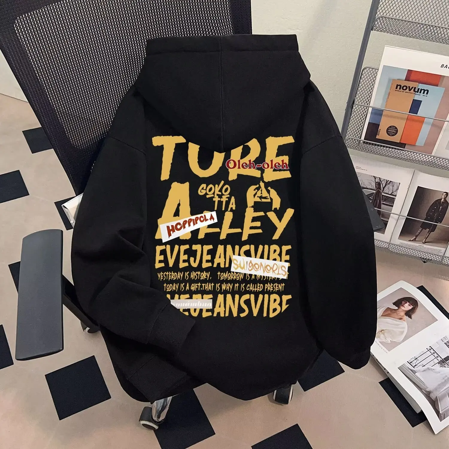 Мужская толстовка-худи American Sle, весна-осень, свободный крой, большие размеры, повседневная верхняя одежда, модный брендовый стиль для подростков
Мужская толстовка-худи American Sle, весна-осень, свободный крой, большие размеры, повседневная верхняя одежда, модный брендовый стиль для подростков