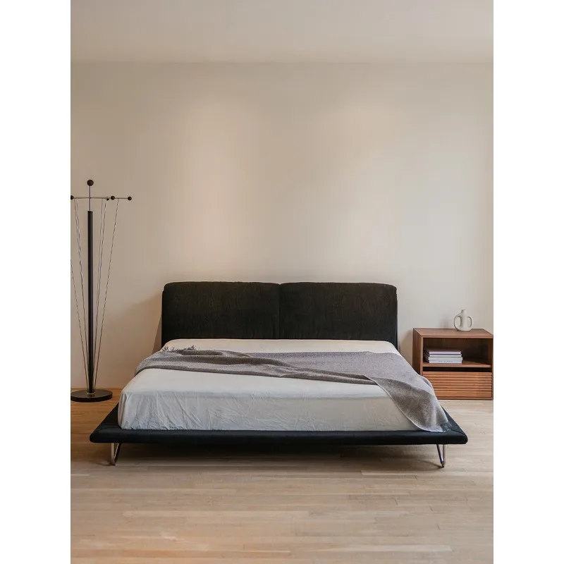 Black solid wood soft bag fabric Bauhaus designer 1.8 meters master bedroom double bed
Black solid wood soft bag fabric Bauhaus designer 1.8 meters master bedroom double bed