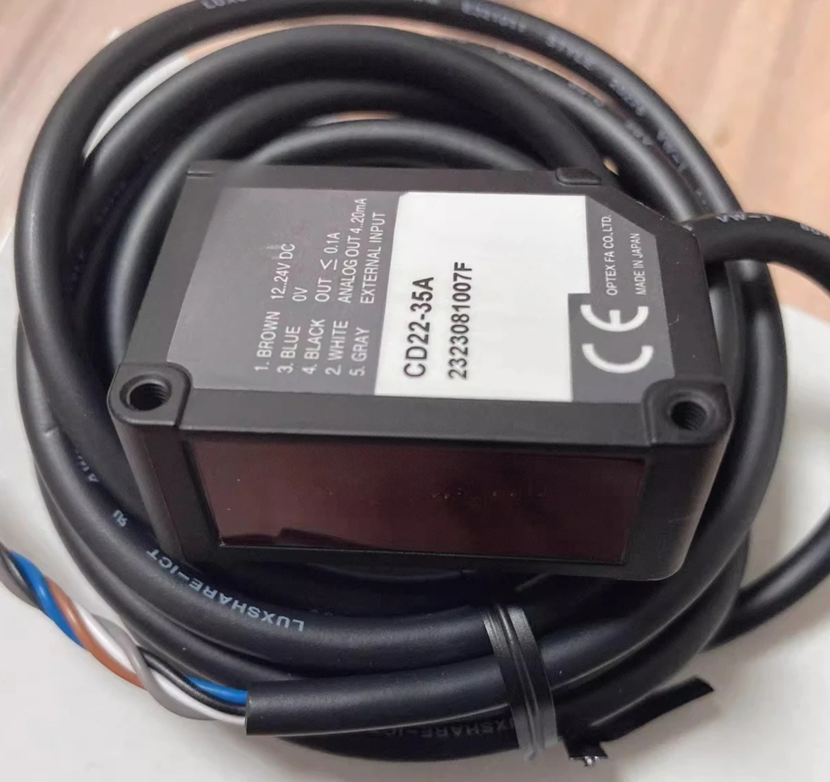 Новый оригинальный импортный высокоточный лазерный датчик измерения расстояния CD22-35A 2026 года выпуска
Новый оригинальный импортный высокоточный лазерный датчик измерения расстояния CD22-35A 2026 года выпуска