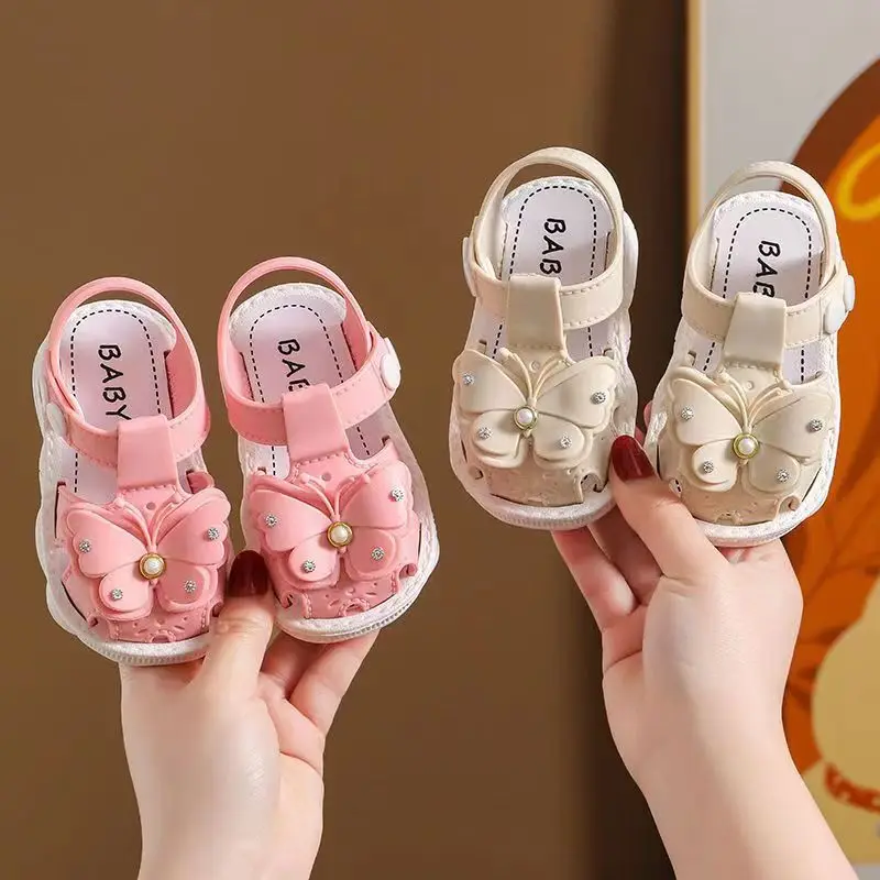 Summer Girl Shoes New Fashion Versatile Child Sandals Anti Slip Comfort Soft Soled Beach Shoes Simple Cute Cartoon Kid Shoe Niño
Summer Girl Shoes New Fashion Versatile Child Sandals Anti Slip Comfort Soft Soled Beach Shoes Simple Cute Cartoon Kid Shoe Niño