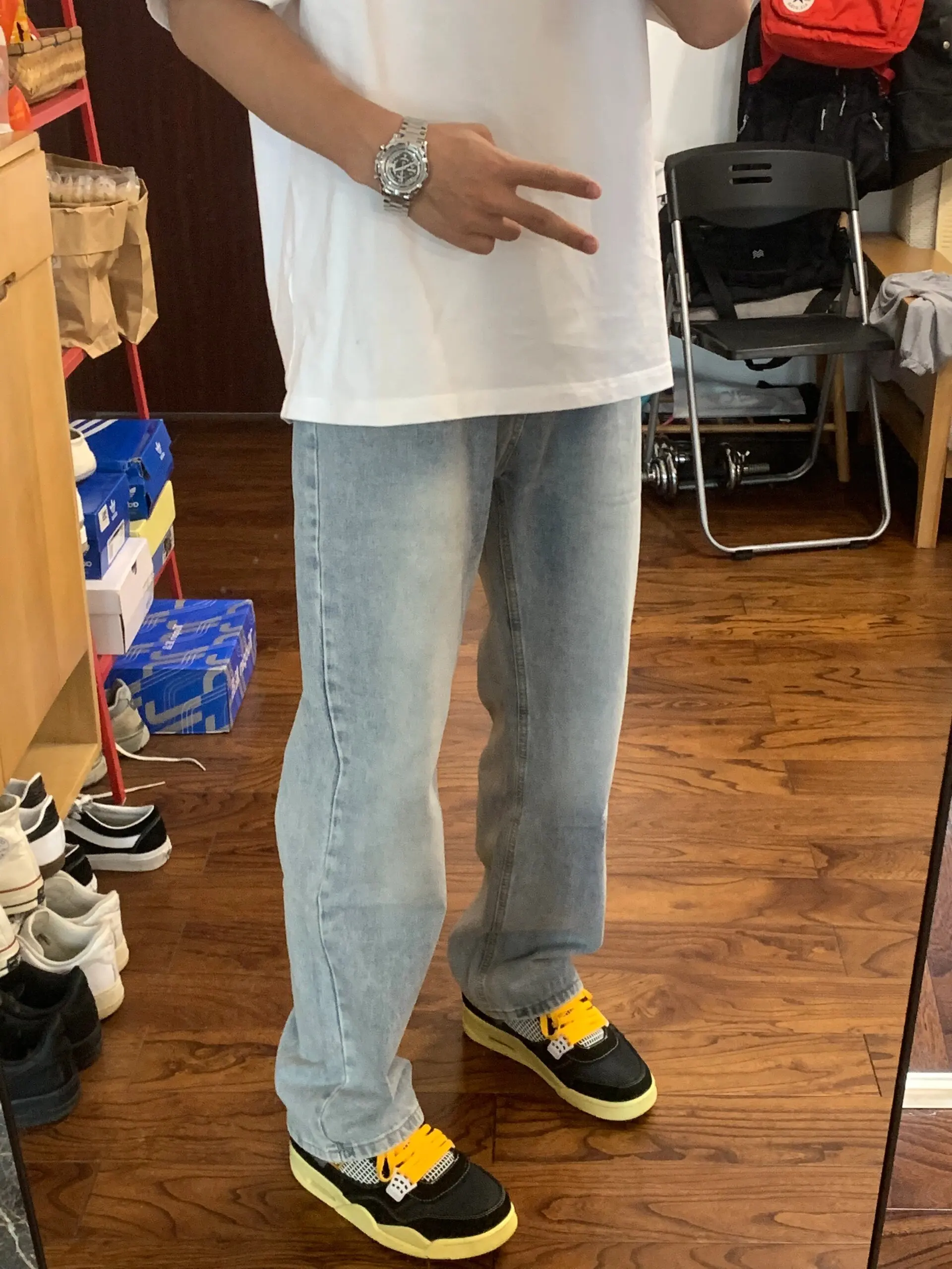 Light Blue Men's Casual Wide Leg Jeans Loose Fit Washed Denim High Street Vibe Straight Leg Long Pants Trendy Straight Tube
Light Blue Men's Casual Wide Leg Jeans Loose Fit Washed Denim High Street Vibe Straight Leg Long Pants Trendy Straight Tube