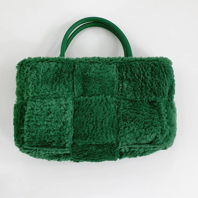 Women Large Bag Plush Tote Winter Soft Plush Warm Capaity Luxury Fur Shoulder Bags Fashion Lamb Shopping Travel Top-handle Bag
Women Large Bag Plush Tote Winter Soft Plush Warm Capaity Luxury Fur Shoulder Bags Fashion Lamb Shopping Travel Top-handle Bag