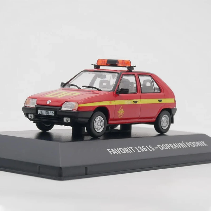 1:43 Scale Favorit 136 LS Simulation Alloy Car Model Static Display Collectible Toy Gift Souvenir Decoration
1:43 Scale Favorit 136 LS Simulation Alloy Car Model Static Display Collectible Toy Gift Souvenir Decoration