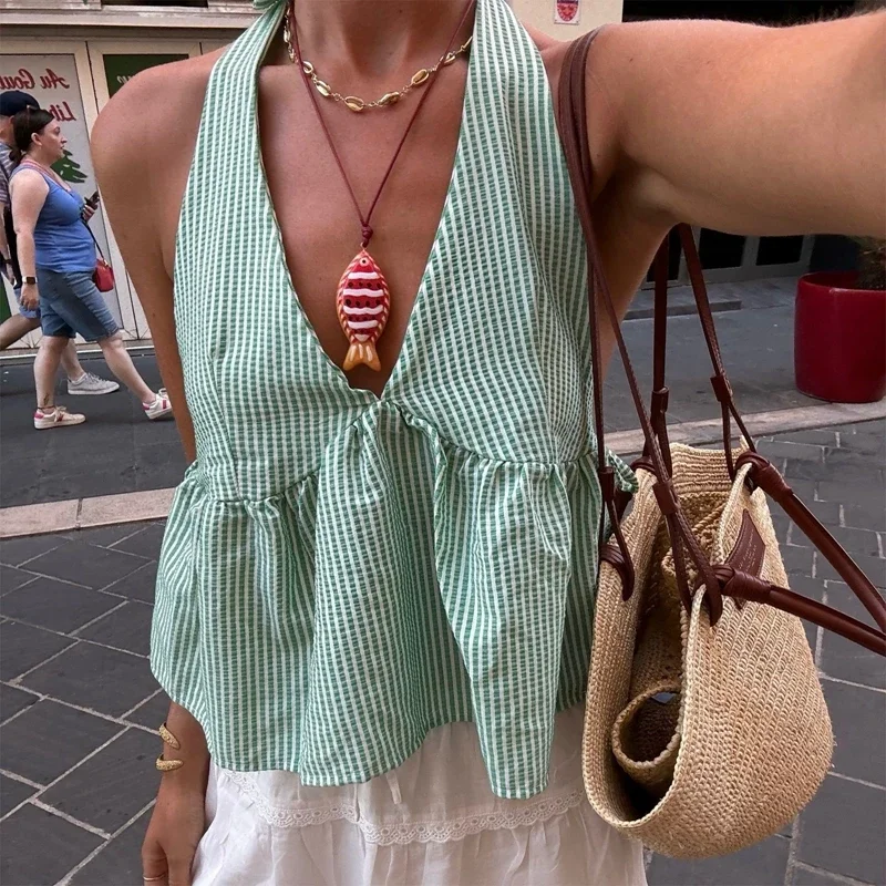 Bohemian Plaid Babydoll Tank Tops Coquette Tie-up Halter Neck Sleeveless Vest Summer Backless Crop Tops Women Holiday Streetwear
Bohemian Plaid Babydoll Tank Tops Coquette Tie-up Halter Neck Sleeveless Vest Summer Backless Crop Tops Women Holiday Streetwear