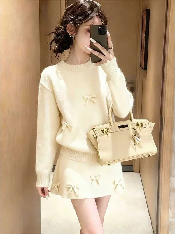 Retro Gentle Style Knot Knitted Sweater And Skirt Set Women's High Waist Dress Breathable Medium Thickness Fou...
Retro Gentle Style Knot Knitted Sweater And Skirt Set Women's High Waist Dress Breathable Medium Thickness Fou...