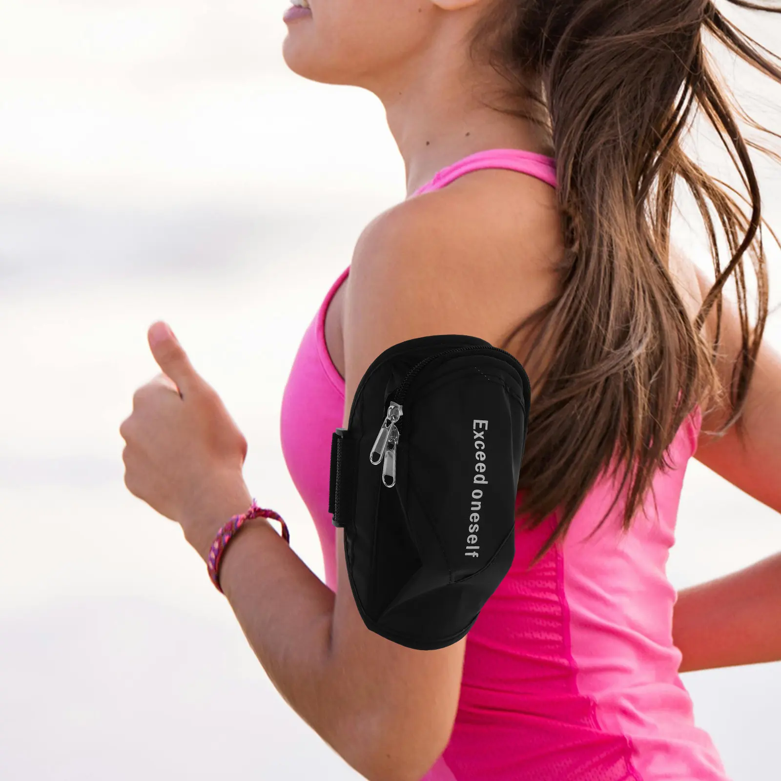 Unisex Black Nylon Sports Armband Breathable Adjustable Running Wrist Pocket for Smartphone Keys Money Cards Holder Jogging
Unisex Black Nylon Sports Armband Breathable Adjustable Running Wrist Pocket for Smartphone Keys Money Cards Holder Jogging
