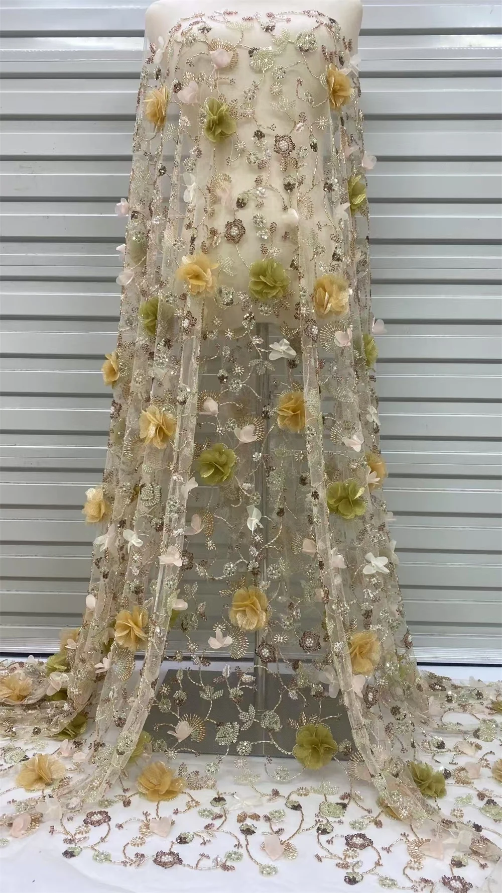 3D Flower African Embroidery Lace Yellow Flower Beaded Fabric Lace Wedding Dress Gold French Lace Sequin Tulle Lace For Sewing
3D Flower African Embroidery Lace Yellow Flower Beaded Fabric Lace Wedding Dress Gold French Lace Sequin Tulle Lace For Sewing