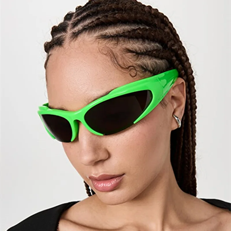 2023 New Y2K Sports Punk Sunglasses Women Luxury Brand Fashion Retro 2000's Eyewear Vintage Men Steampunk Sunglass Shades UV400
2023 New Y2K Sports Punk Sunglasses Women Luxury Brand Fashion Retro 2000's Eyewear Vintage Men Steampunk Sunglass Shades UV400