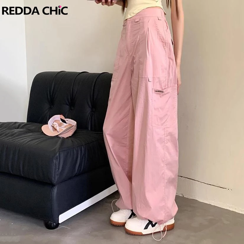 ReddaChic Barbiecore Women Elastic Waist Parachute Drawstring Sweatpants Basic Solid Pink Cargo Pants Loose Fit Leisure Trousers
ReddaChic Barbiecore Women Elastic Waist Parachute Drawstring Sweatpants Basic Solid Pink Cargo Pants Loose Fit Leisure Trousers