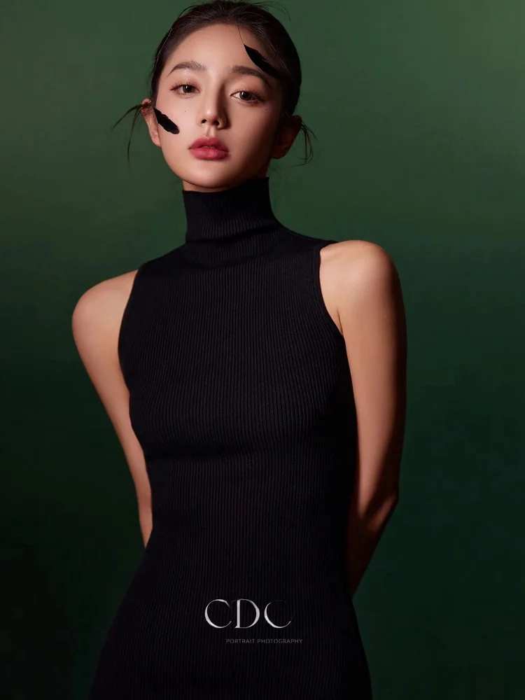 2026 New Studio Portrait Photography Clothing High-Cold Atmosphere Art Photo Studio Background Props Autumn Fashion Ladies
2026 New Studio Portrait Photography Clothing High-Cold Atmosphere Art Photo Studio Background Props Autumn Fashion Ladies