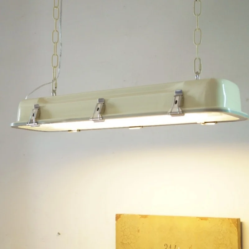 Industrial style restaurant pendant light retro nostalgic bar counter coffee shop restaurant long strip creative pendant light
Industrial style restaurant pendant light retro nostalgic bar counter coffee shop restaurant long strip creative pendant light