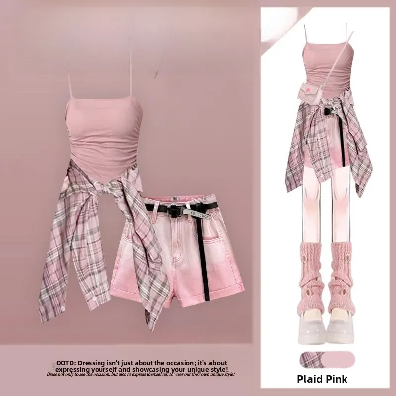 Sweet Summer Dopaamine Set Women's Plaid Shirt Strap Vest Shorts Three-piece Set Youthful Reduction Fashionable Casual Outfit
Sweet Summer Dopaamine Set Women's Plaid Shirt Strap Vest Shorts Three-piece Set Youthful Reduction Fashionable Casual Outfit