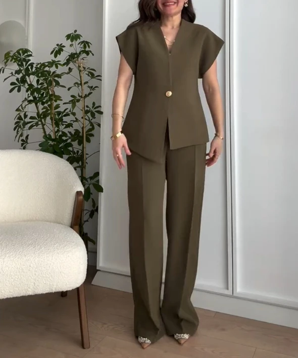 Womens Sets New V-Neck Asymmetric Top & High Waist Pants Set Temperament Commuting Female Clothing Women's Trousers Outfits
Womens Sets New V-Neck Asymmetric Top & High Waist Pants Set Temperament Commuting Female Clothing Women's Trousers Outfits