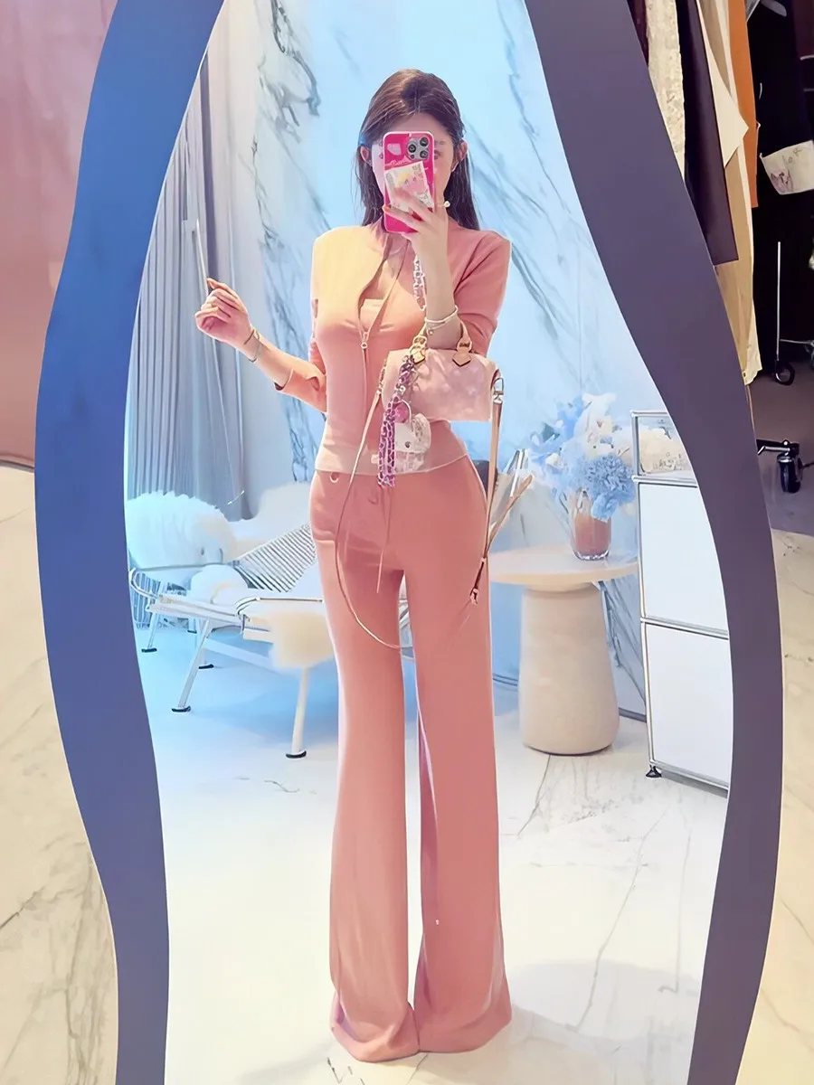 Spring 2026 Women's Korean Style Stand Collar Zipper Slim Fit Sport Open Cardigan Top And Wide Leg Pants Two Piece Set
Spring 2026 Women's Korean Style Stand Collar Zipper Slim Fit Sport Open Cardigan Top And Wide Leg Pants Two Piece Set