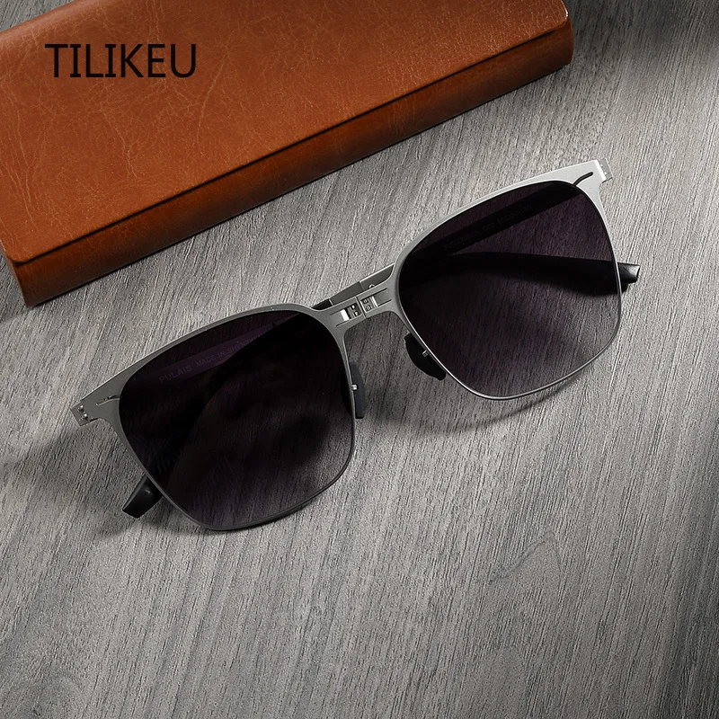 New Light and Thin Folding Sunglasses for Men Stainless Steel Fashionable Ultra Light Outdoor Sunshade UV400 Protection Retro
New Light and Thin Folding Sunglasses for Men Stainless Steel Fashionable Ultra Light Outdoor Sunshade UV400 Protection Retro