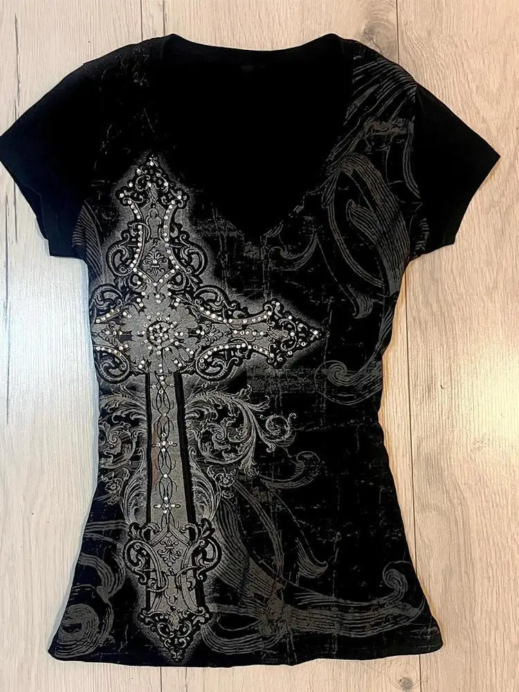 Gothic American Vintage Gothic Printed Diamonds T-shirt Slim Fit Y2k Design Short Sleeve T- Tops Women Clothing Trend Streetwear
Gothic American Vintage Gothic Printed Diamonds T-shirt Slim Fit Y2k Design Short Sleeve T- Tops Women Clothing Trend Streetwear