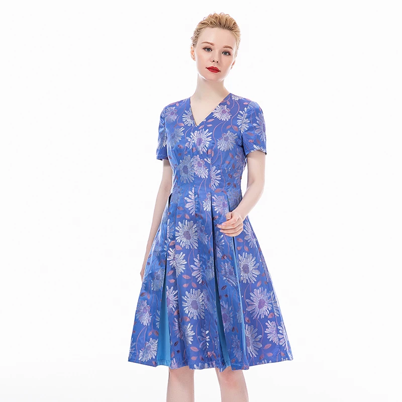 44m/m Green Bottom White Chrysanthemum Dyed Woven Jacquard Silk Short Sleeve Hitting Stitching High Waist Woman Dress A10920
44m/m Green Bottom White Chrysanthemum Dyed Woven Jacquard Silk Short Sleeve Hitting Stitching High Waist Woman Dress A10920