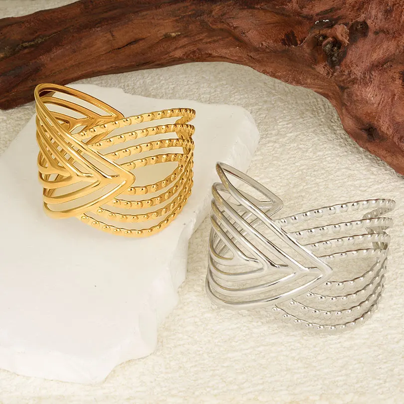 Vintage Golden Color Bangle For Women Stainless Steel Irregular Adjustable Opening Adjustable High Quality Jewelry Party Gifts
Vintage Golden Color Bangle For Women Stainless Steel Irregular Adjustable Opening Adjustable High Quality Jewelry Party Gifts