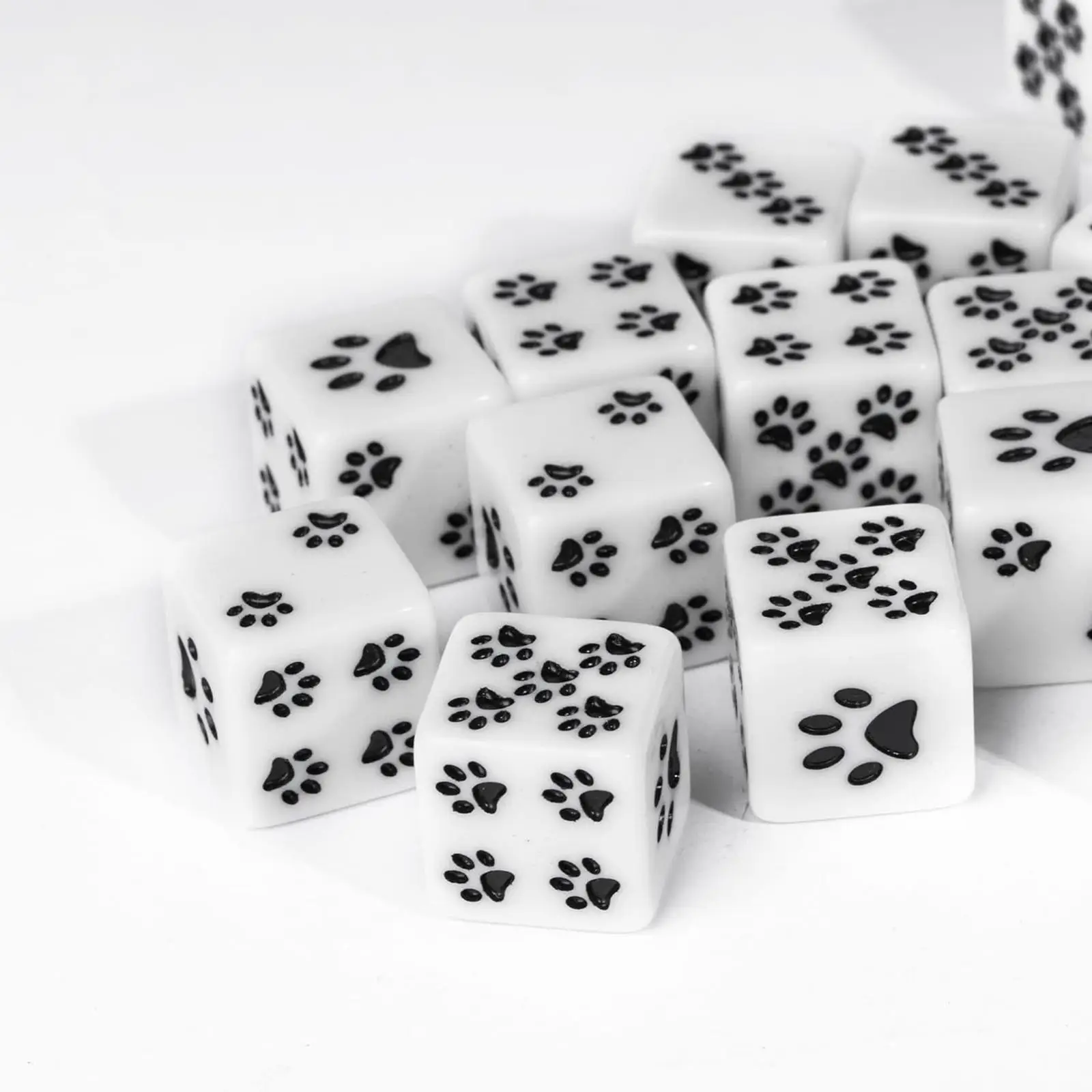 Resin D6 Dice 16mm Black White Board Game Dice Pack Role Playing Math Card Game for Family Gathering Props
Resin D6 Dice 16mm Black White Board Game Dice Pack Role Playing Math Card Game for Family Gathering Props