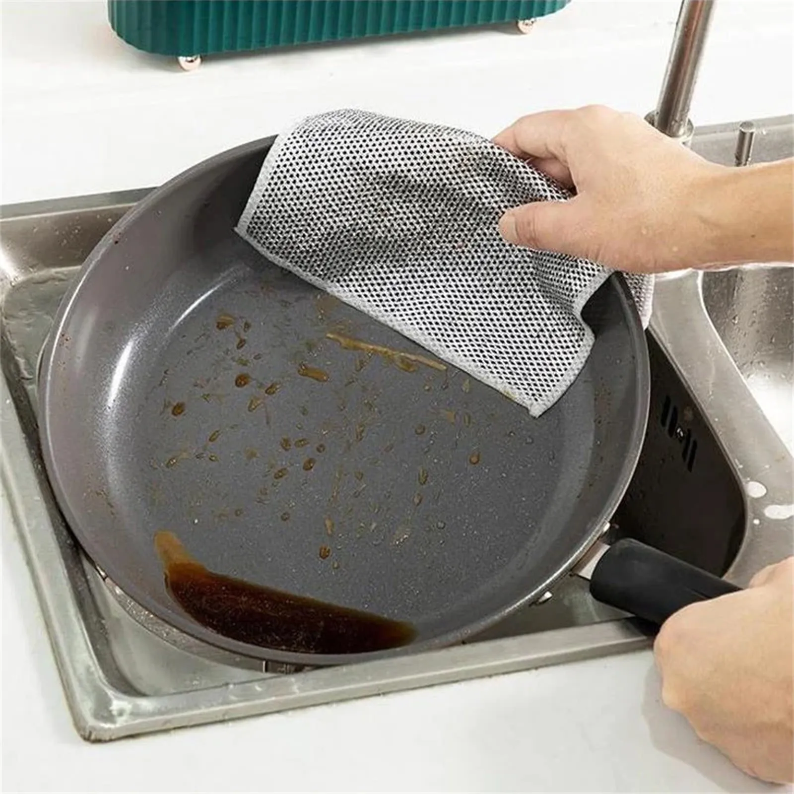 Steel Wire Dishwashing Cloth Kitchen Tools Cleaning Cloth Non-Stick Oil Dish Clean Towel Washing Rags Household Cleaning Cloths
Steel Wire Dishwashing Cloth Kitchen Tools Cleaning Cloth Non-Stick Oil Dish Clean Towel Washing Rags Household Cleaning Cloths