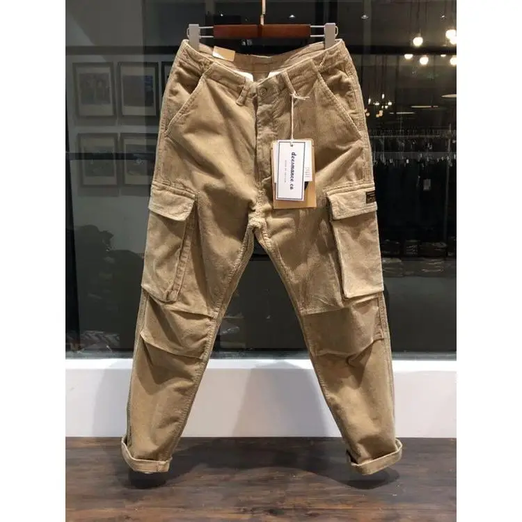 Мужские повседневные брюки из вельвета в стиле ретро, с высокой эластичностью, множеством карманов, прямым кроем, удобные, подходят для любого сезона, из полиэфирного волокна
Мужские повседневные брюки из вельвета в стиле ретро, с высокой эластичностью, множеством карманов, прямым кроем, удобные, подходят для любого сезона, из полиэфирного волокна