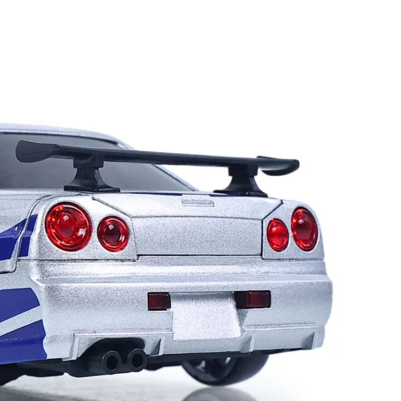 1/18 RC Racing Car LDRC RWD Remote Control Drift Vehicles 4x2 Gifts Gyroscope LD1899 Radio Light System Painted Model
1/18 RC Racing Car LDRC RWD Remote Control Drift Vehicles 4x2 Gifts Gyroscope LD1899 Radio Light System Painted Model