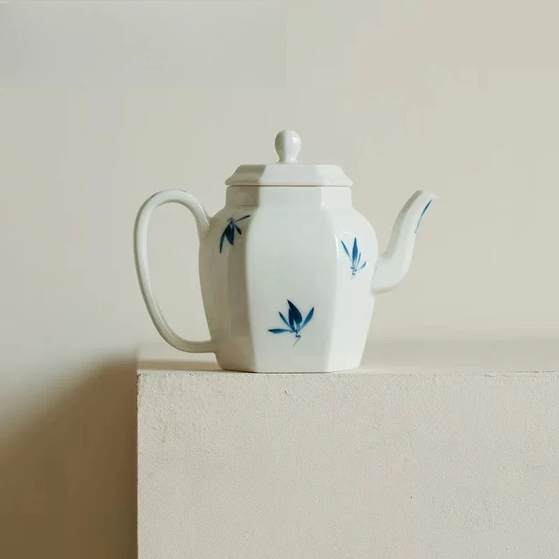 170ml Hand-painted Butterfly Orchid Ceramic Tea Pot Chinese White Porcelain Small Pot Tea Maker Kettle With Filter Kungfu Teaset
170ml Hand-painted Butterfly Orchid Ceramic Tea Pot Chinese White Porcelain Small Pot Tea Maker Kettle With Filter Kungfu Teaset