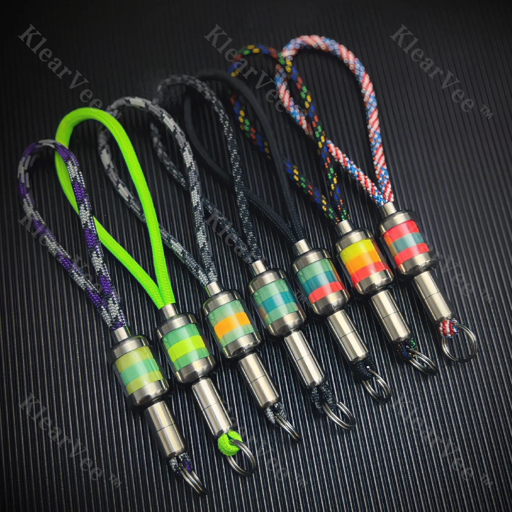Metal Luminous Pendant Paracord Handmade Finished Pendant EDC Outdoor Tool Pendant Backpack Charm Keychain DIY Accessory
Metal Luminous Pendant Paracord Handmade Finished Pendant EDC Outdoor Tool Pendant Backpack Charm Keychain DIY Accessory
