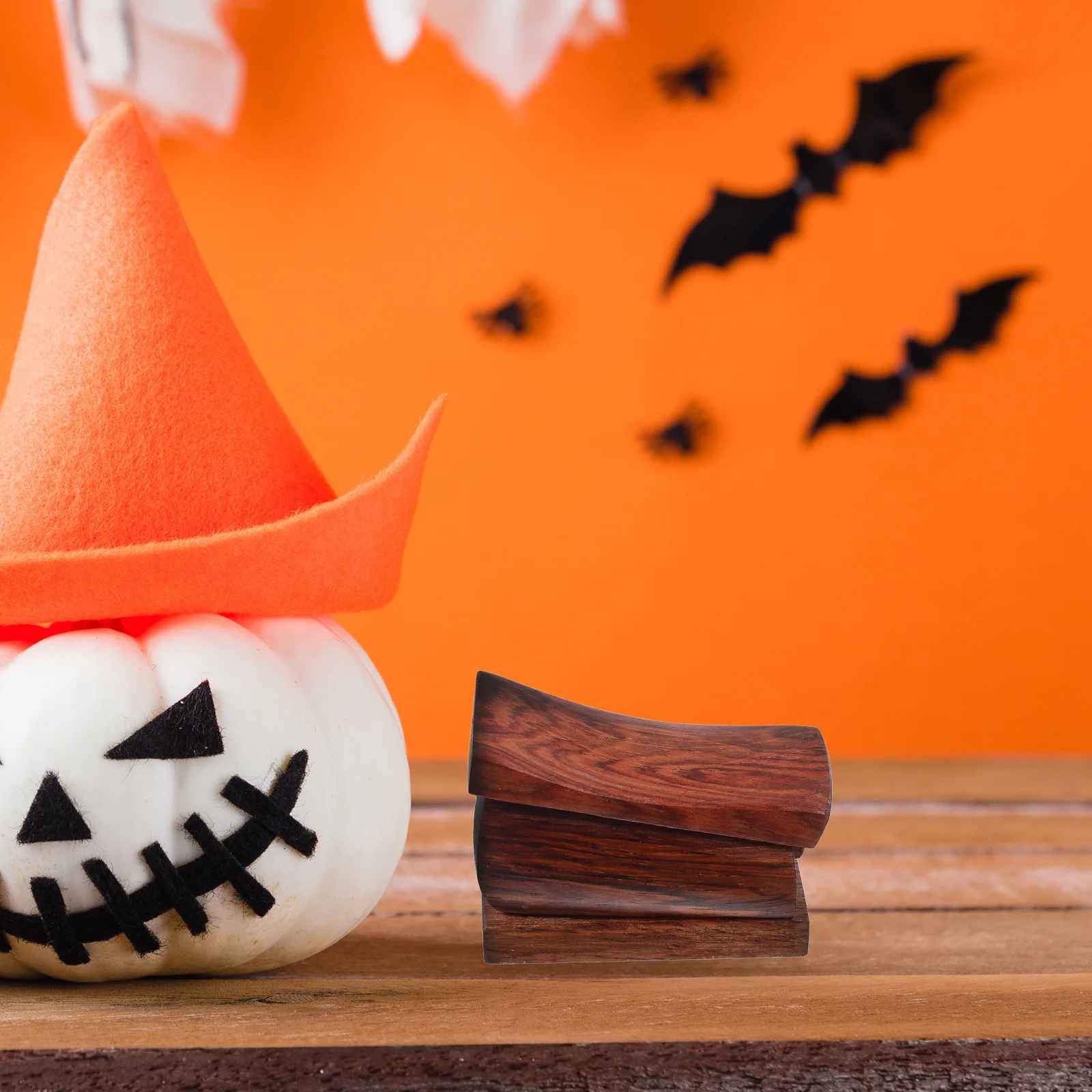 Halloween Coffin Ornament Mini Wood Carved Coffin Decor Small Halloween Tabletop Decoration Party Favor Prank Prop 
Halloween Coffin Ornament Mini Wood Carved Coffin Decor Small Halloween Tabletop Decoration Party Favor Prank Prop