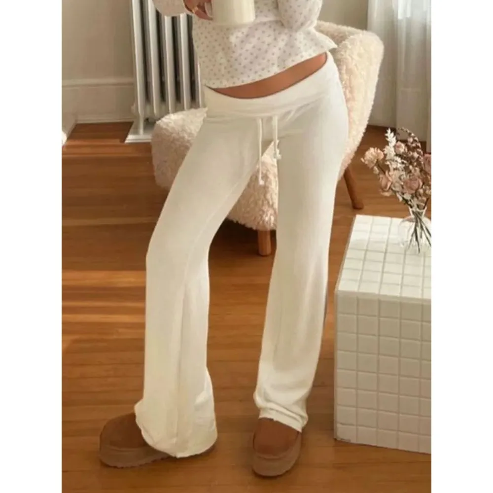 Брюки в стиле Y2K, повседневные, базовые, в пол, Cleanfit, женские, модные, зимняя коллекция, А-силуэт, из других материалов, 00
Брюки в стиле Y2K, повседневные, базовые, в пол, Cleanfit, женские, модные, зимняя коллекция, А-силуэт, из других материалов, 00