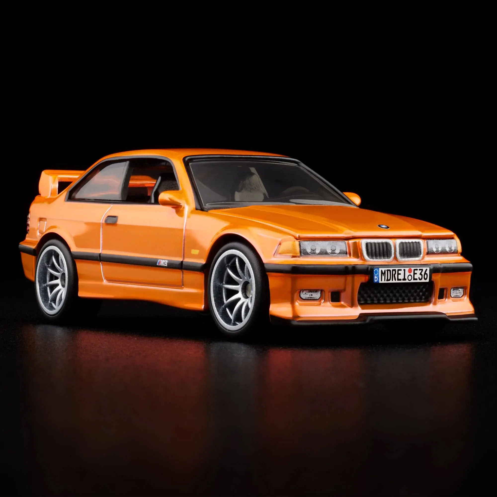 Металлическая литая модель автомобиля Hot Wheels RLC 1995 BMW M3 LTW 1/64 JCP08
Металлическая литая модель автомобиля Hot Wheels RLC 1995 BMW M3 LTW 1/64 JCP08
