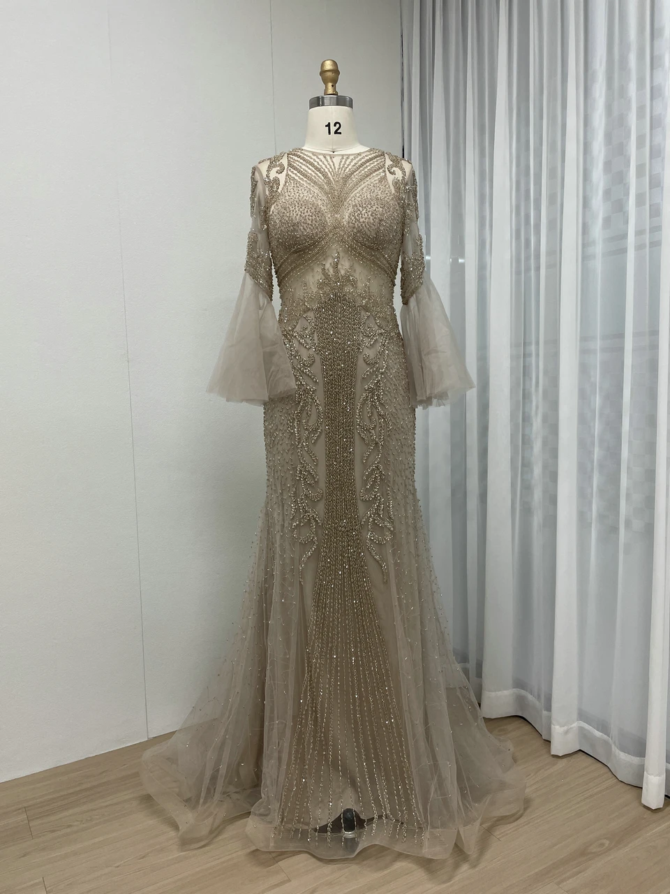MYMB Luxury Caramel Mermaid Beaded Evening Formal Gown for Wedding Party Elegant Arabic Long Sleeves Mother Of The Bride Dress
MYMB Luxury Caramel Mermaid Beaded Evening Formal Gown for Wedding Party Elegant Arabic Long Sleeves Mother Of The Bride Dress