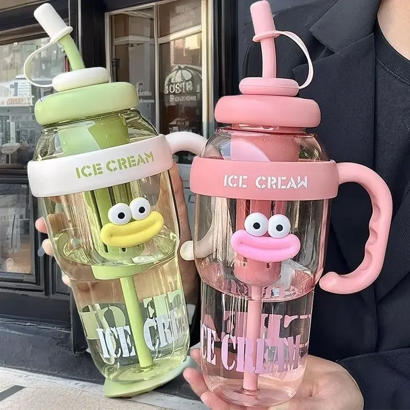 1100ML Sports Water Bottle Cute Aesthetic Large Capacity Water Cup for Women Summer Home Outdoor Portable Straw Cup
1100ML Sports Water Bottle Cute Aesthetic Large Capacity Water Cup for Women Summer Home Outdoor Portable Straw Cup