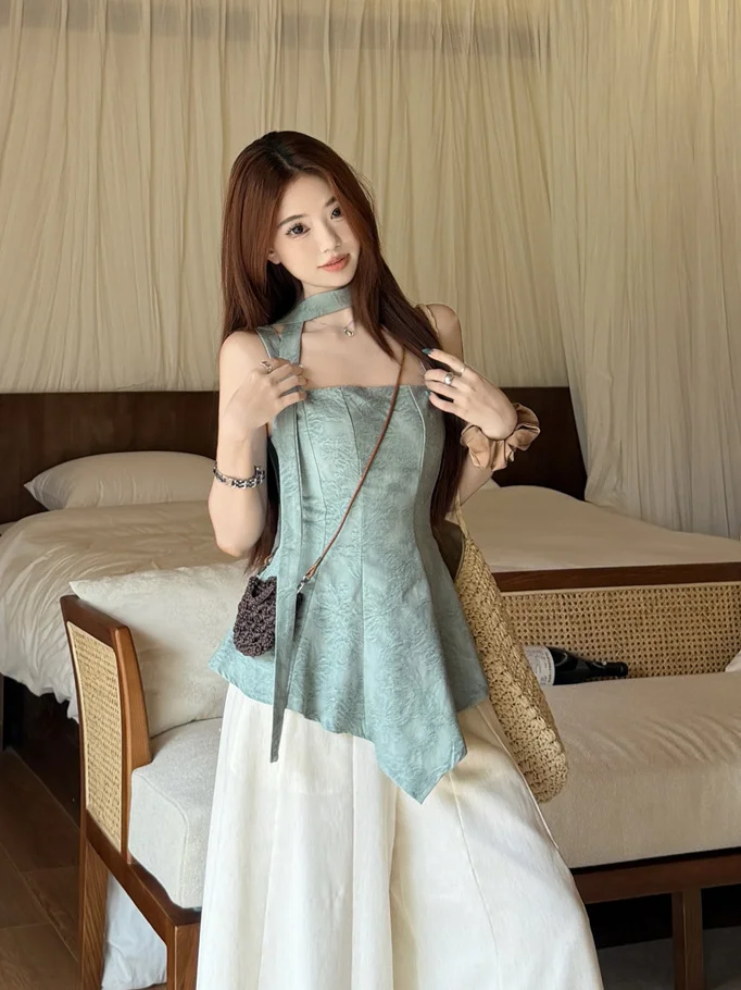 New Chinese Style Embroidered Sash Vest Women Summer 2026 Unique Beautiful Sleeveless Top Cotton Nylon Polyester Blend Casual...
New Chinese Style Embroidered Sash Vest Women Summer 2026 Unique Beautiful Sleeveless Top Cotton Nylon Polyester Blend Casual...