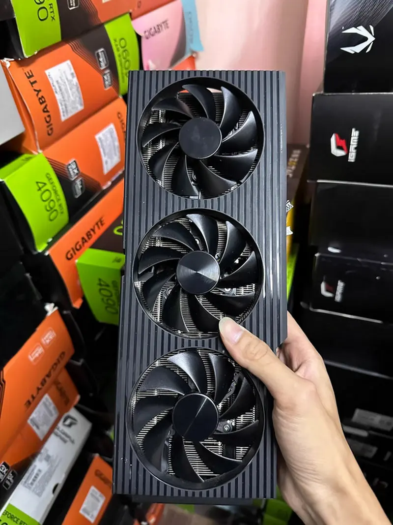 Original Radiator Cooler for RTX4090 Graphics Card with Backplate
Original Radiator Cooler for RTX4090 Graphics Card with Backplate