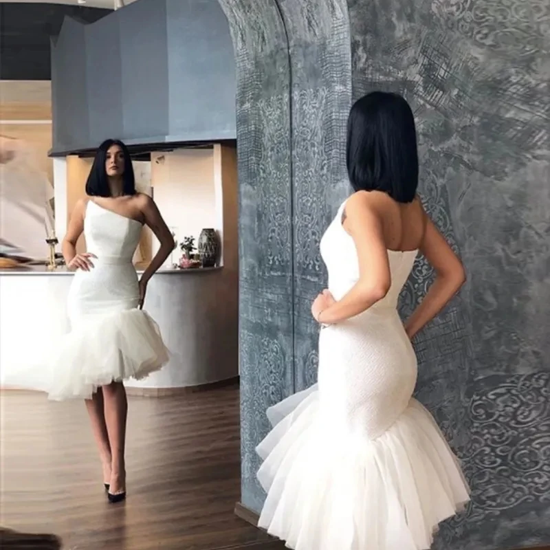 Strapless Short Asymmetrical Prom Dresses Slim Fit Satin and Tulle Mermaid Special Occasion Gowns for Women Wedding Party
Strapless Short Asymmetrical Prom Dresses Slim Fit Satin and Tulle Mermaid Special Occasion Gowns for Women Wedding Party