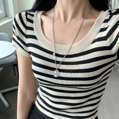 51Studio GI186 round Neck Short Sleeve Striped Knitwear Summer Slim Fit Personality Casual Style Women's Fashion Top
51Studio GI186 round Neck Short Sleeve Striped Knitwear Summer Slim Fit Personality Casual Style Women's Fashion Top