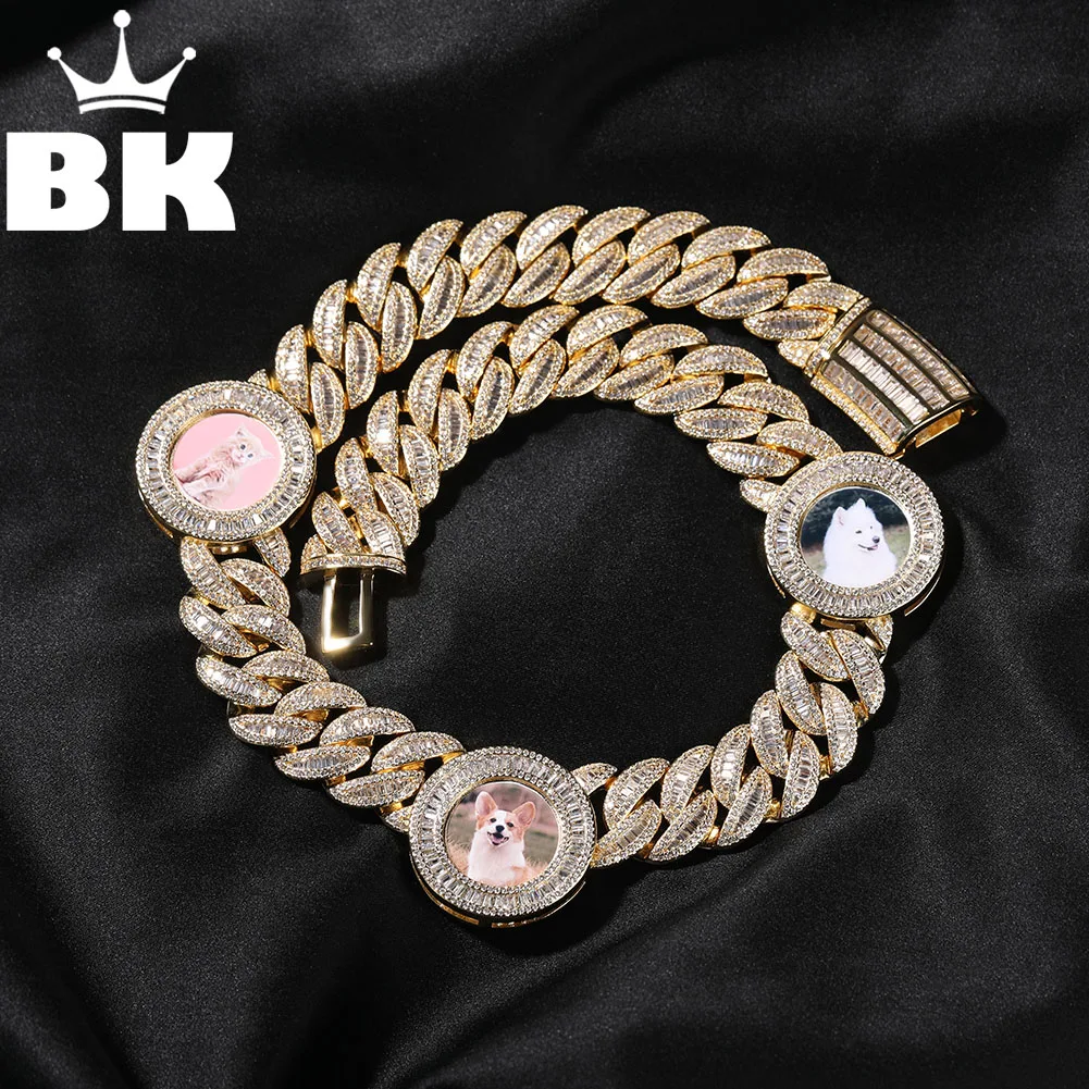 THE BLING KING Custom Triple Photos Cuban Memory Necklace 19mm CZ Miami Heavy Chian With DIY 3 Picture Charms Men Jewelry Gift
THE BLING KING Custom Triple Photos Cuban Memory Necklace 19mm CZ Miami Heavy Chian With DIY 3 Picture Charms Men Jewelry Gift