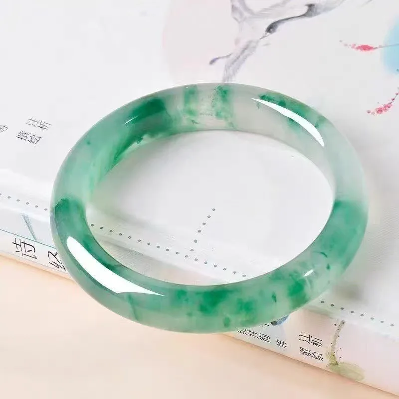 Natural Ice Floating Jade Bracelet, Fashionable Temperament Women's Bracelet
Natural Ice Floating Jade Bracelet, Fashionable Temperament Women's Bracelet