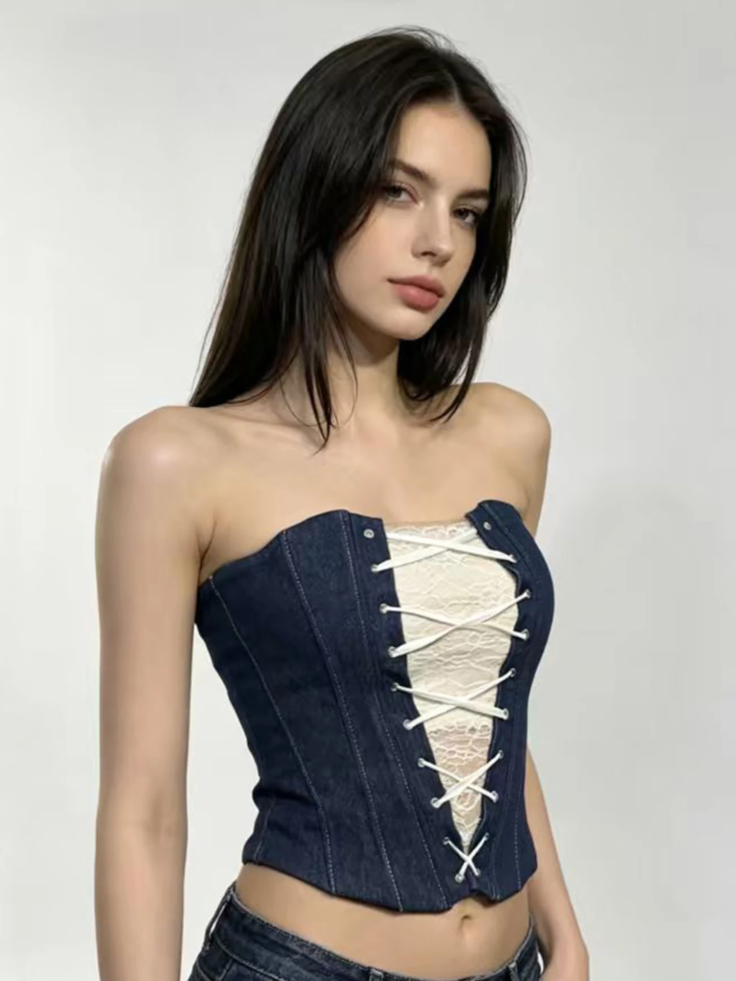 Women Blue Lace Patchwork Tank Top Strapless Bustier Sexy Camisole Top Y2K Gyaru Sleeveless Off Shoulder Cropped Top Summer 2026
Women Blue Lace Patchwork Tank Top Strapless Bustier Sexy Camisole Top Y2K Gyaru Sleeveless Off Shoulder Cropped Top Summer 2026